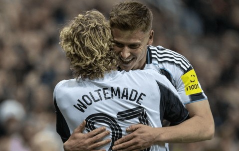 一场0-2让英超劲旅出局，弗兰克无能为力，换了3人都没用